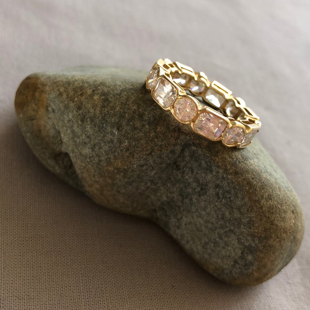 Elegant Gold Eternity Ring - Picture 2 of 4